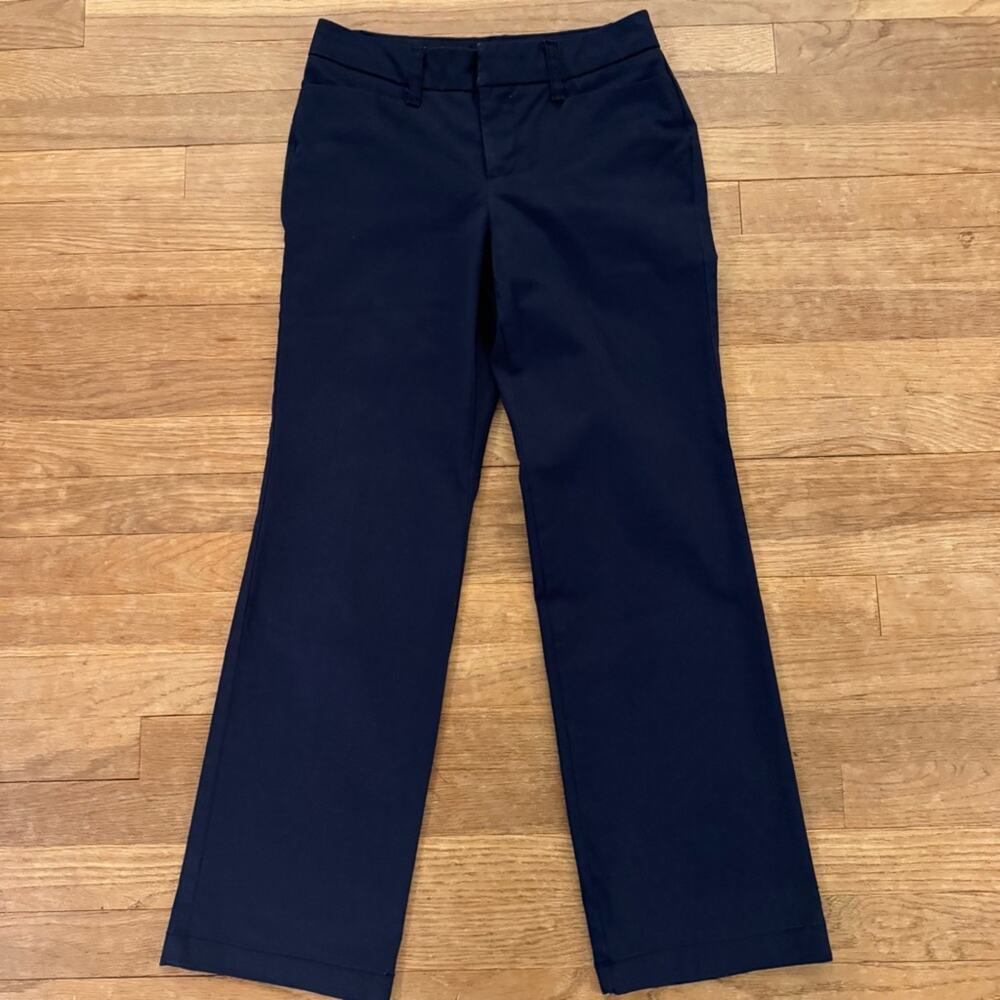 Charter Club Slim It Up navy blue chino dress pants size 2P
b65